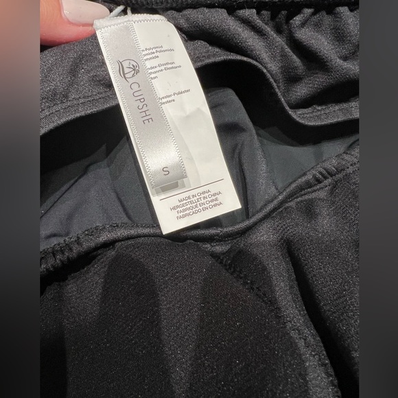 CUPSHE Ruched Flounce Halter Tankini & High Waist Bikini Set - Picture 7 of 7